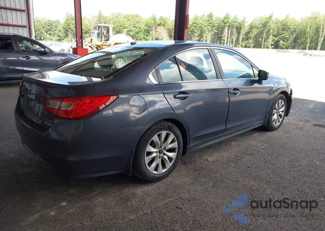 2015 Subaru Legacy 2.5I Premium z USA, uszkodzony, nr VIN 4S3BNAH67F3034484